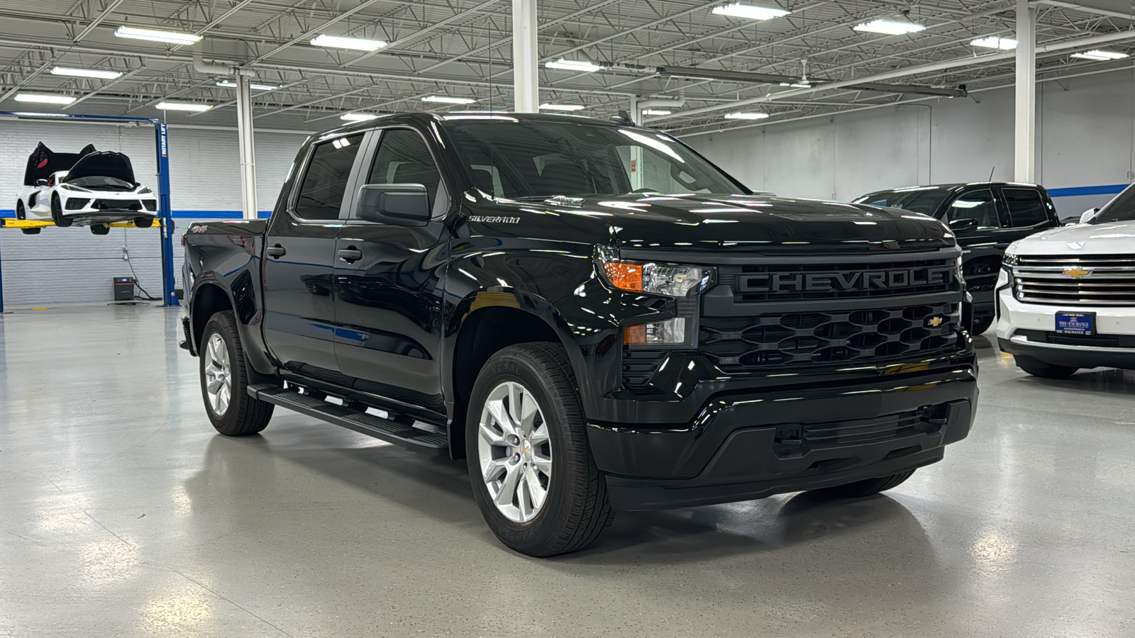 2024 Chevrolet Silverado 1500 Custom 1