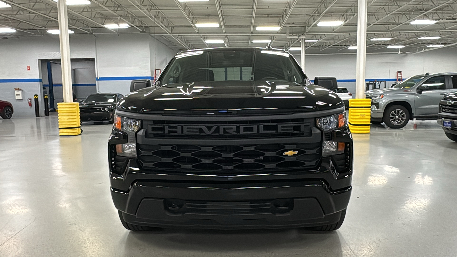 2024 Chevrolet Silverado 1500 Custom 21