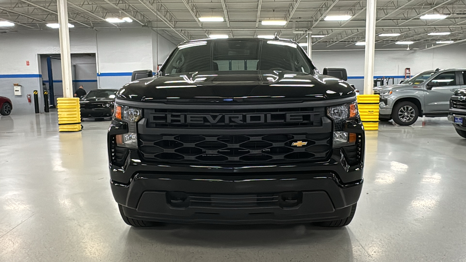 2024 Chevrolet Silverado 1500 Custom 22