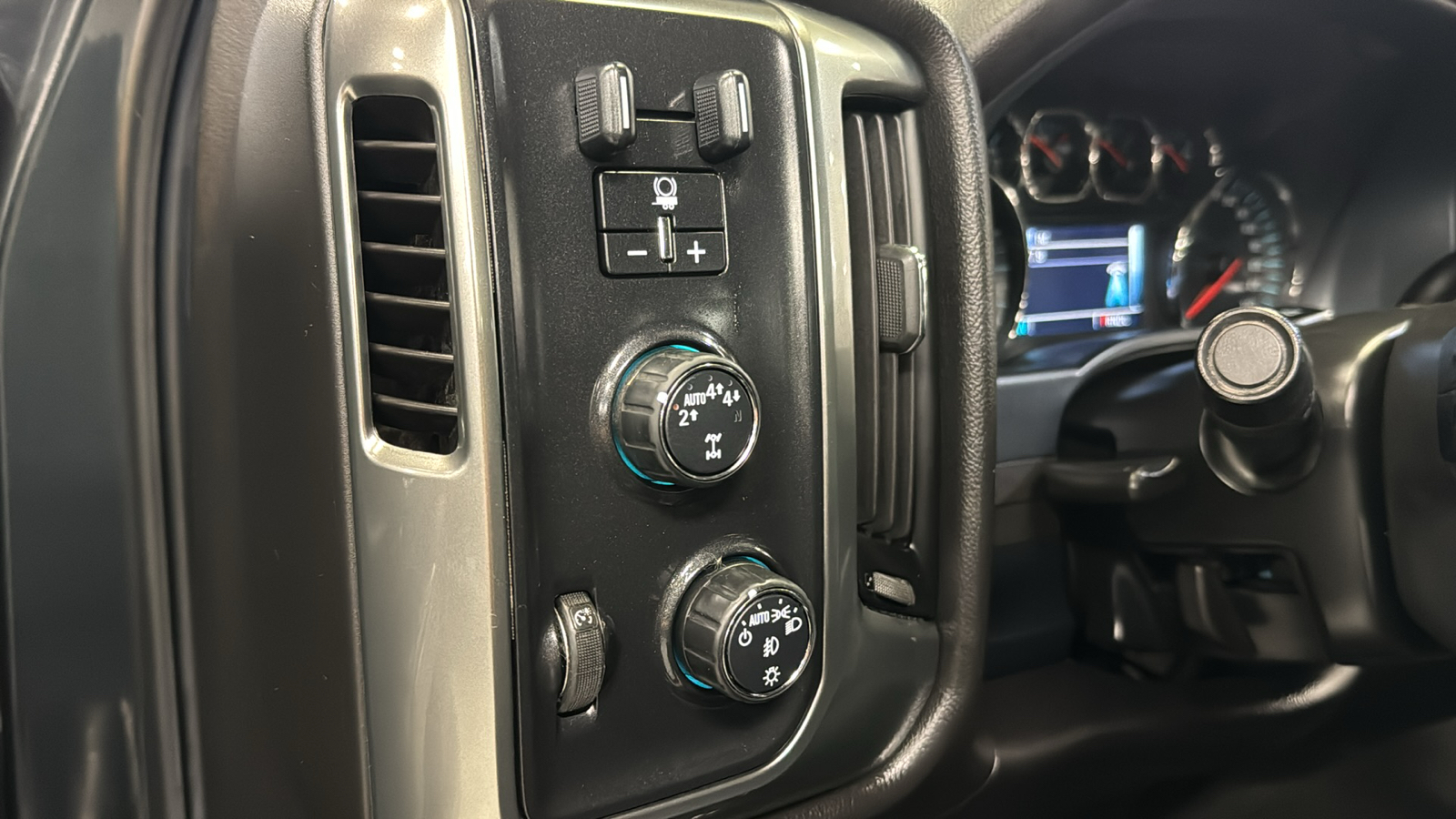 2019 Chevrolet Silverado 1500 LD LT 15