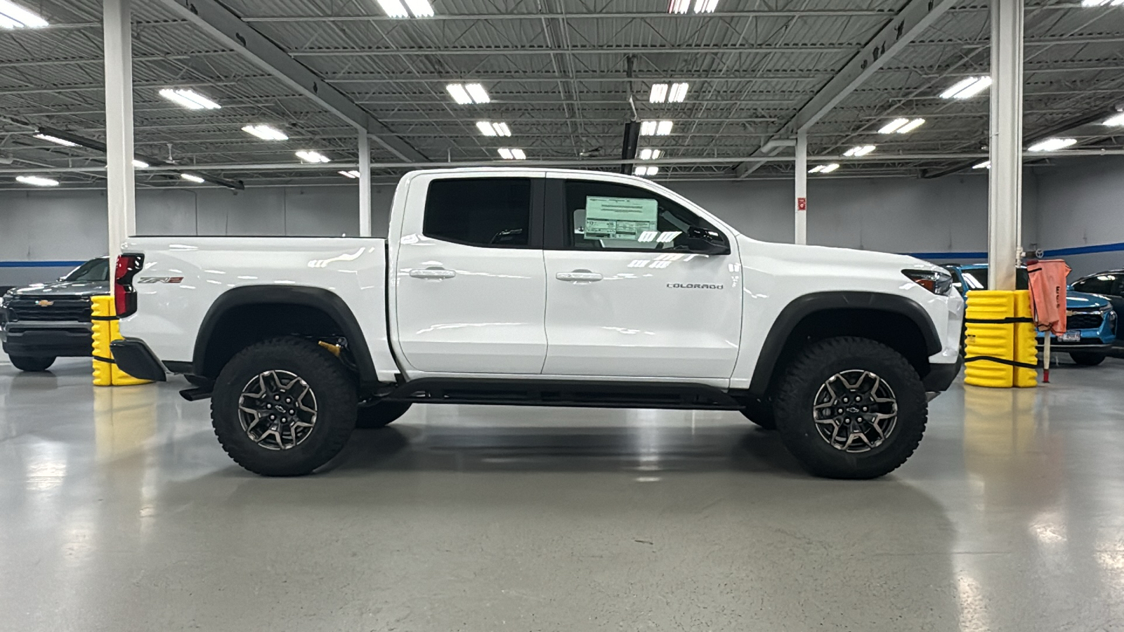 2024 Chevrolet Colorado ZR2 3