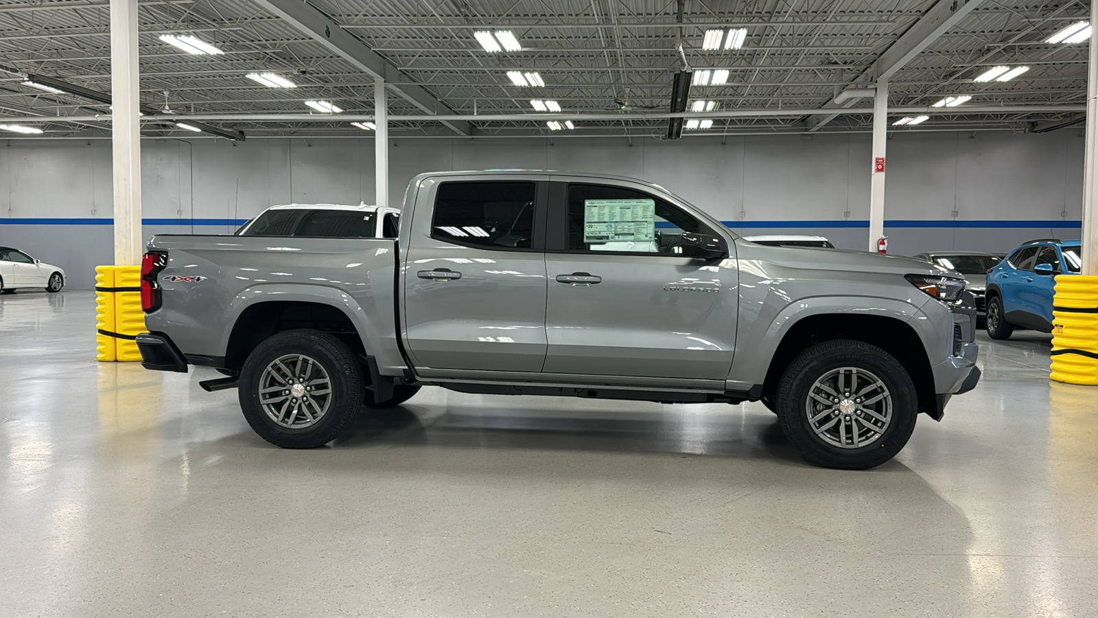 2024 Chevrolet Colorado LT 3