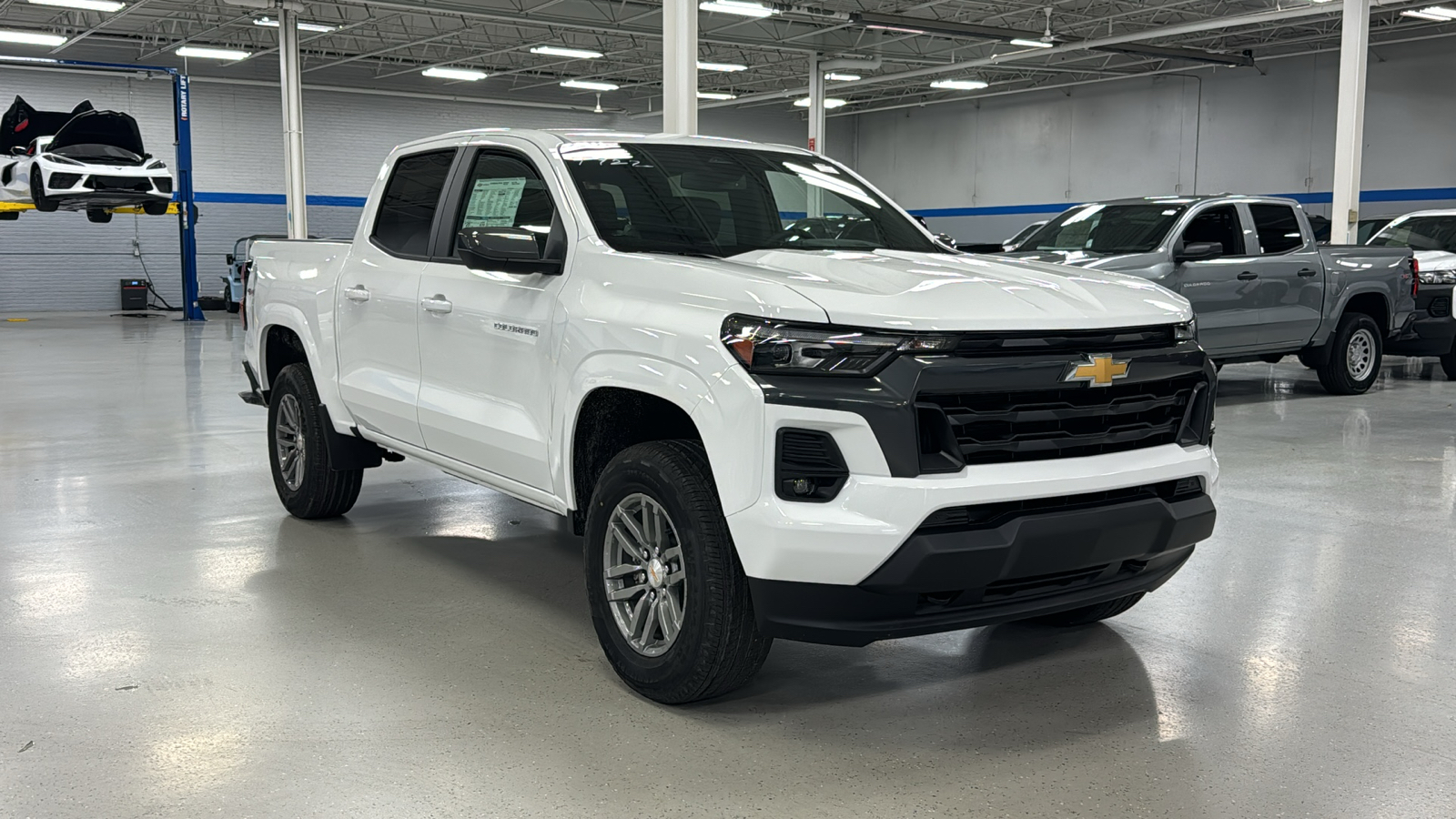 2024 Chevrolet Colorado LT 2