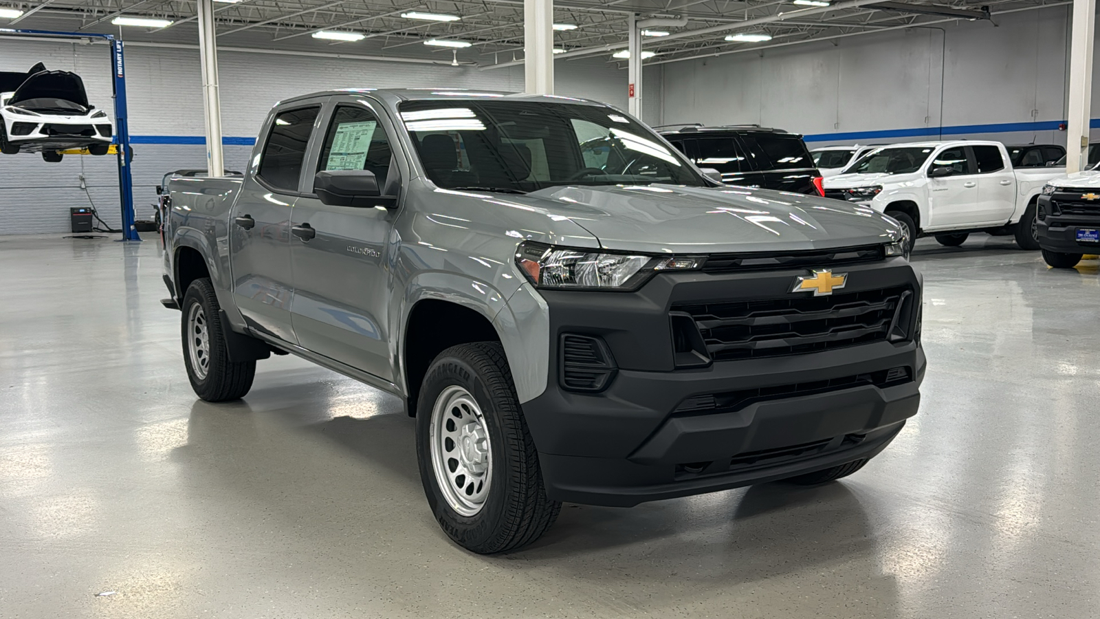 2024 Chevrolet Colorado Work Truck 2