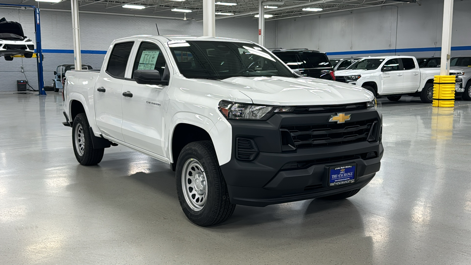 2024 Chevrolet Colorado Work Truck 2