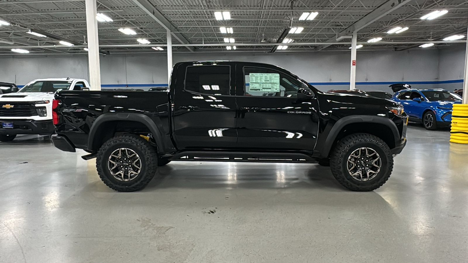 2024 Chevrolet Colorado ZR2 3