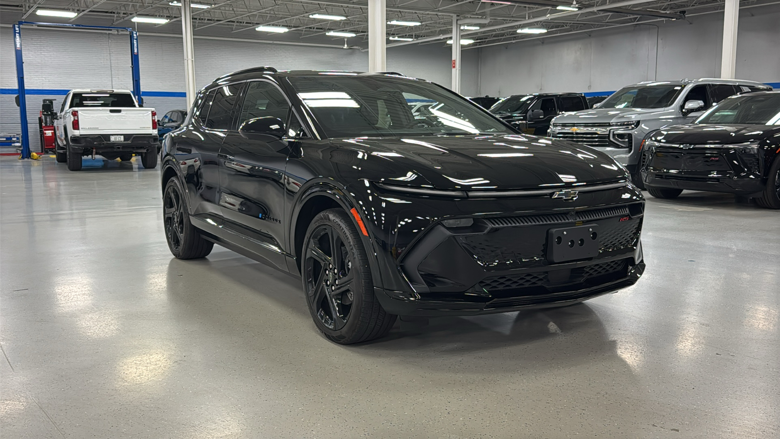 2024 Chevrolet Equinox EV RS 2