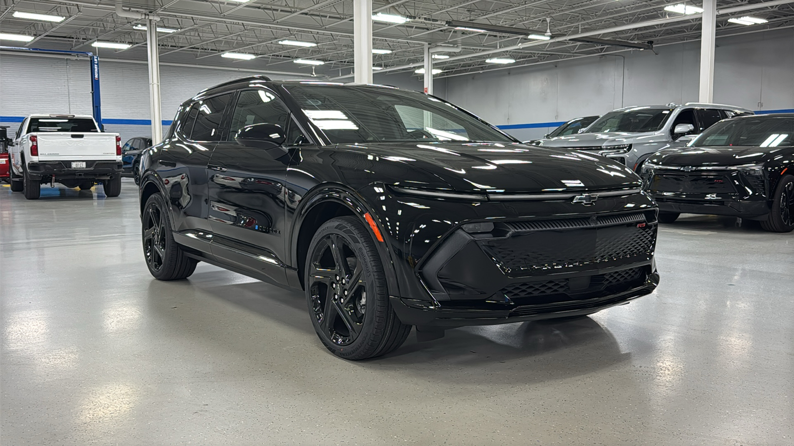 2025 Chevrolet Equinox EV RS 2