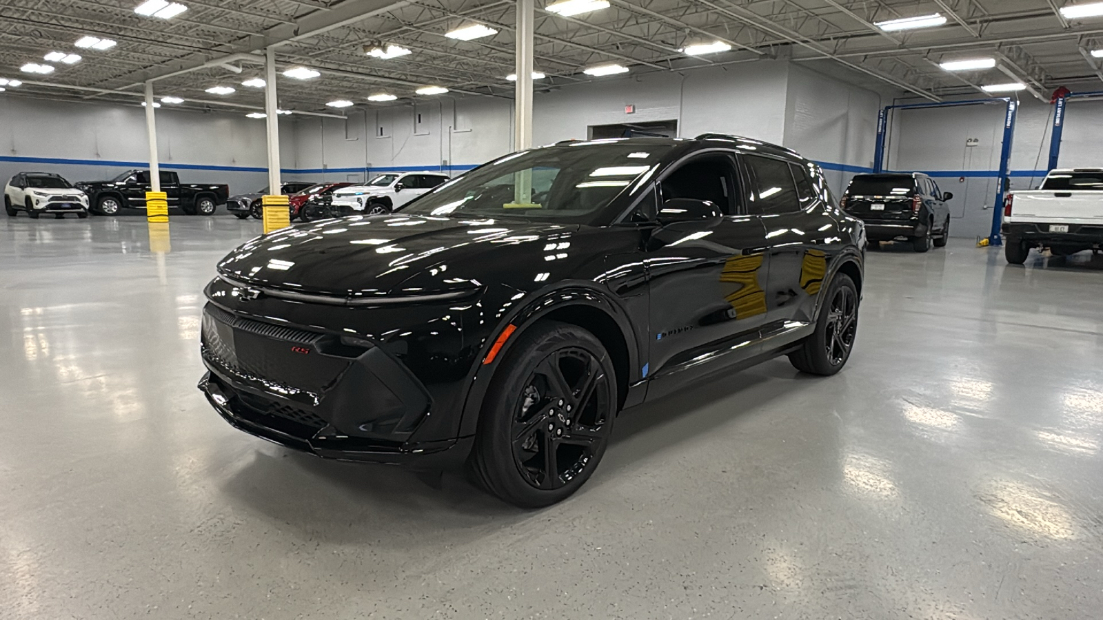 2025 Chevrolet Equinox EV RS 15