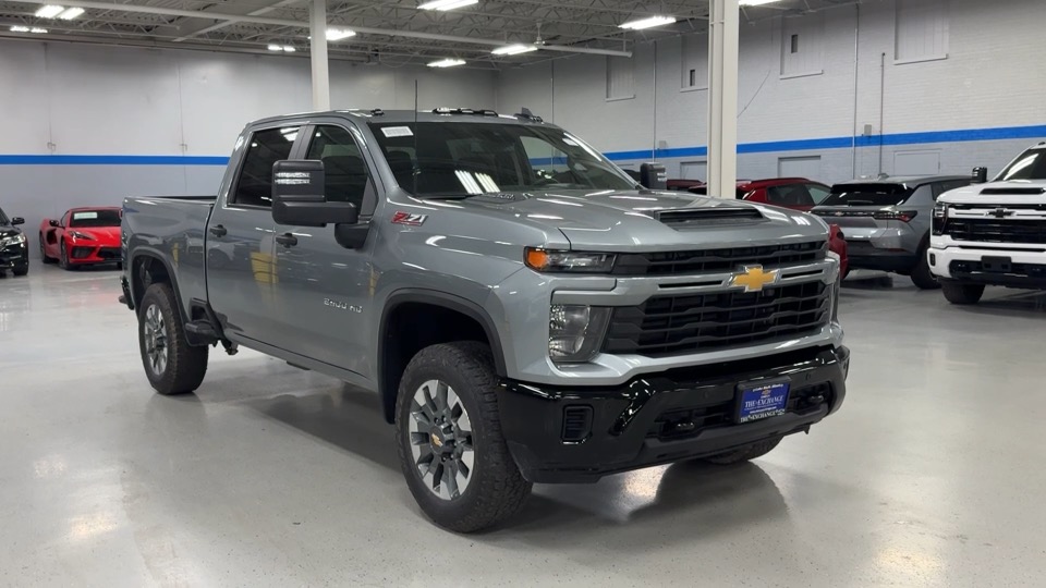 2025 Chevrolet Silverado 2500HD Custom 2