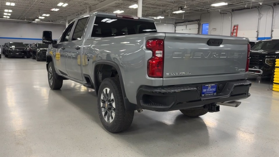 2025 Chevrolet Silverado 2500HD Custom 8