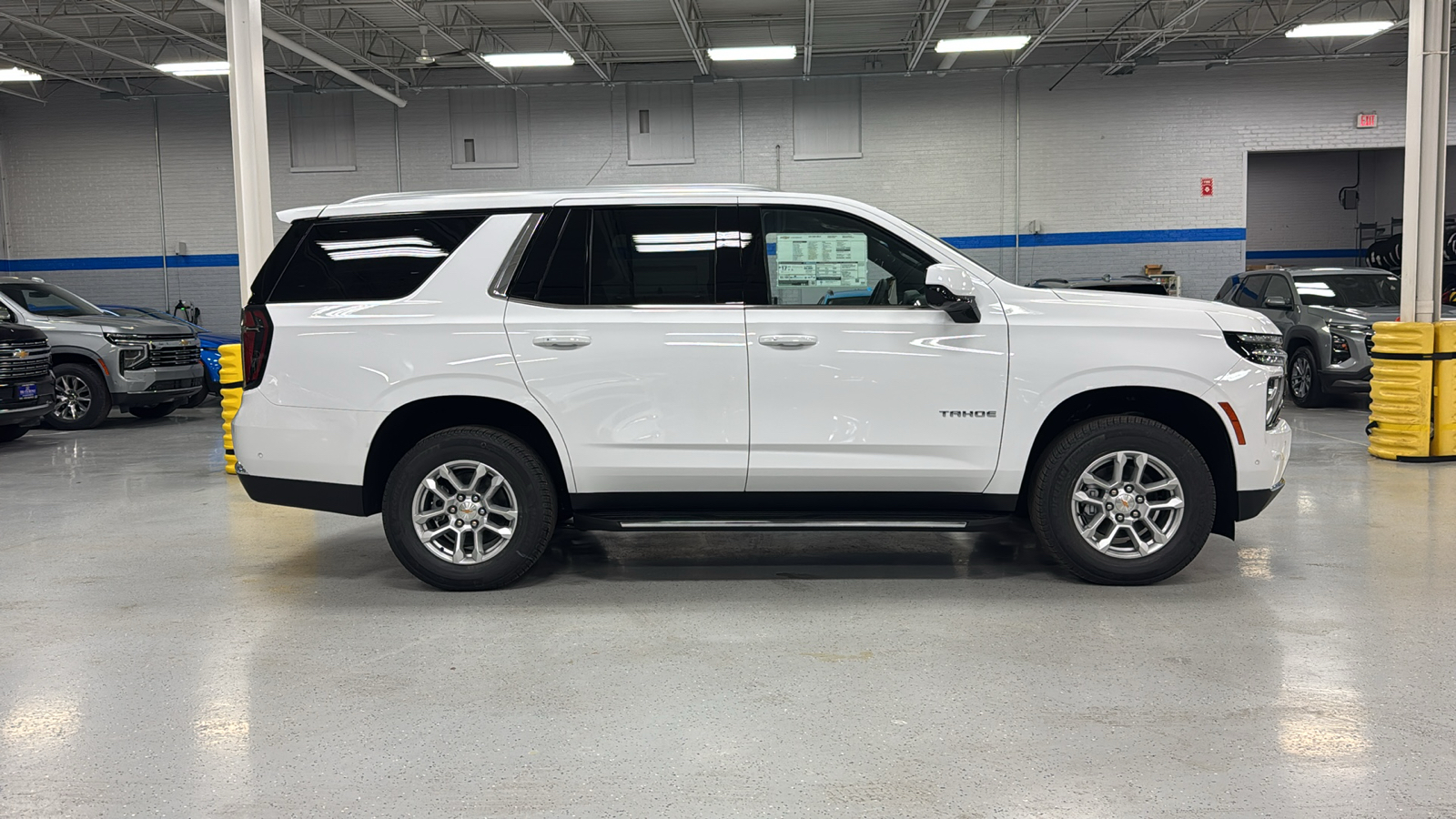 2025 Chevrolet Tahoe LS 3