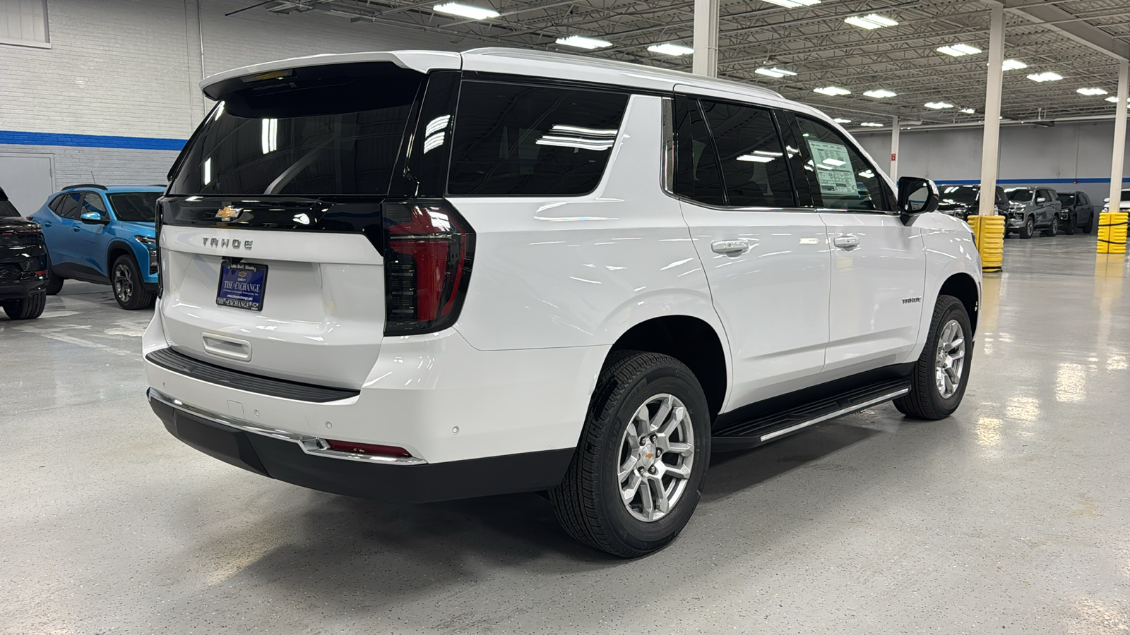 2025 Chevrolet Tahoe LS 4