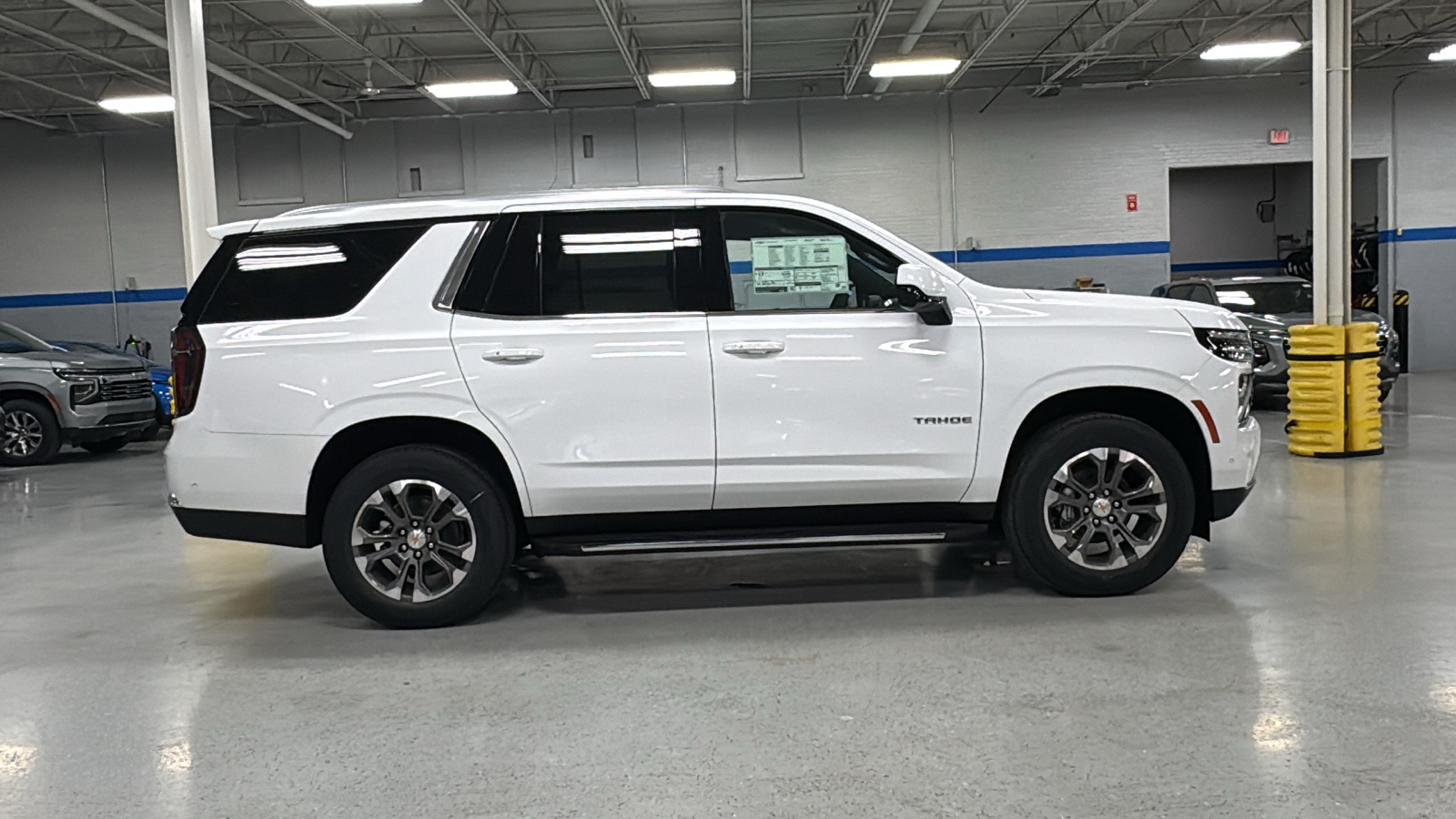 2025 Chevrolet Tahoe LS 3