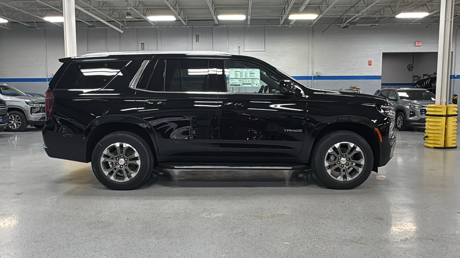 2025 Chevrolet Tahoe LS 3