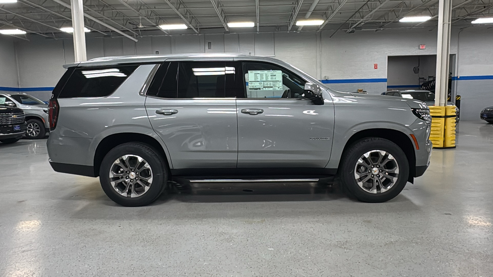 2025 Chevrolet Tahoe LS 4