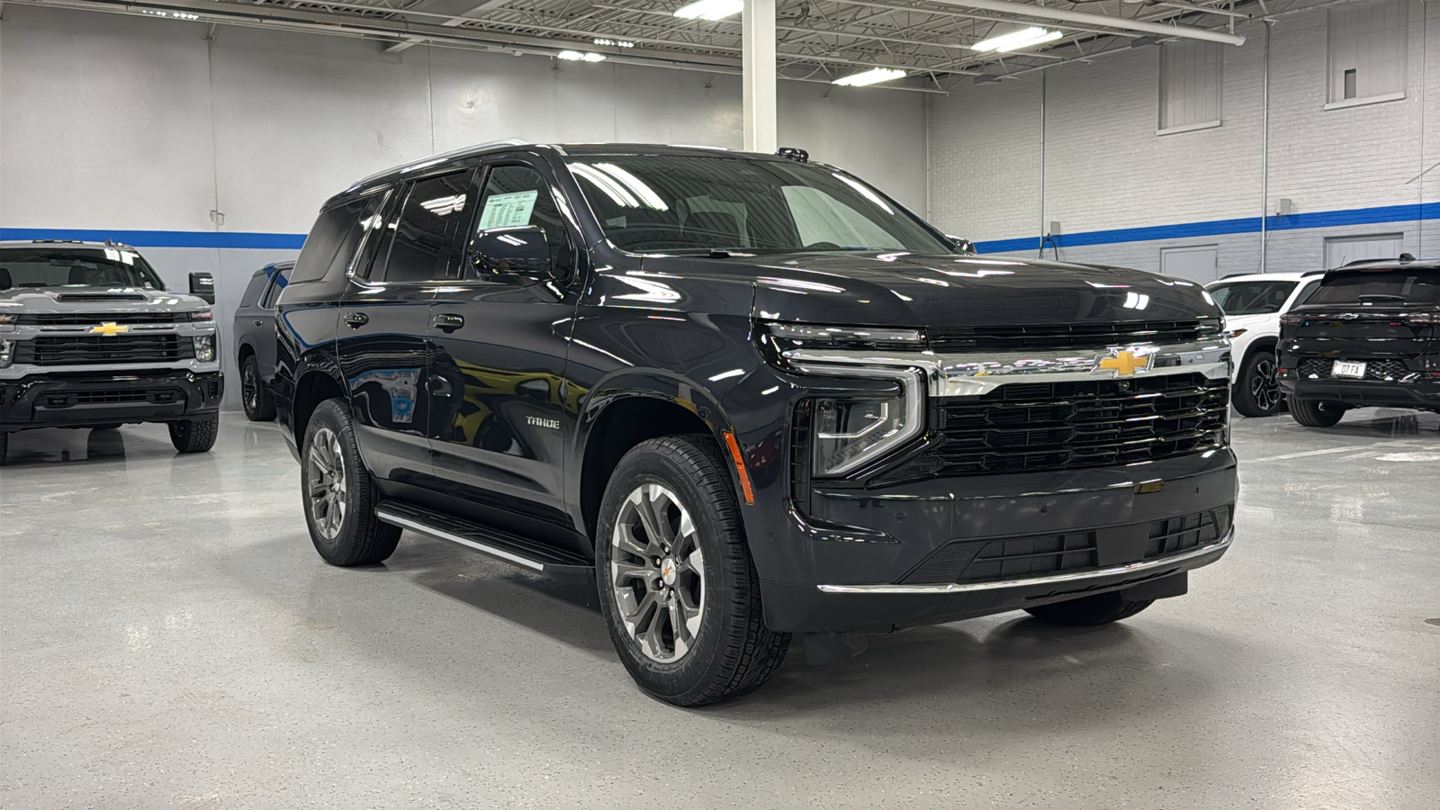 2025 Chevrolet Tahoe LS 1