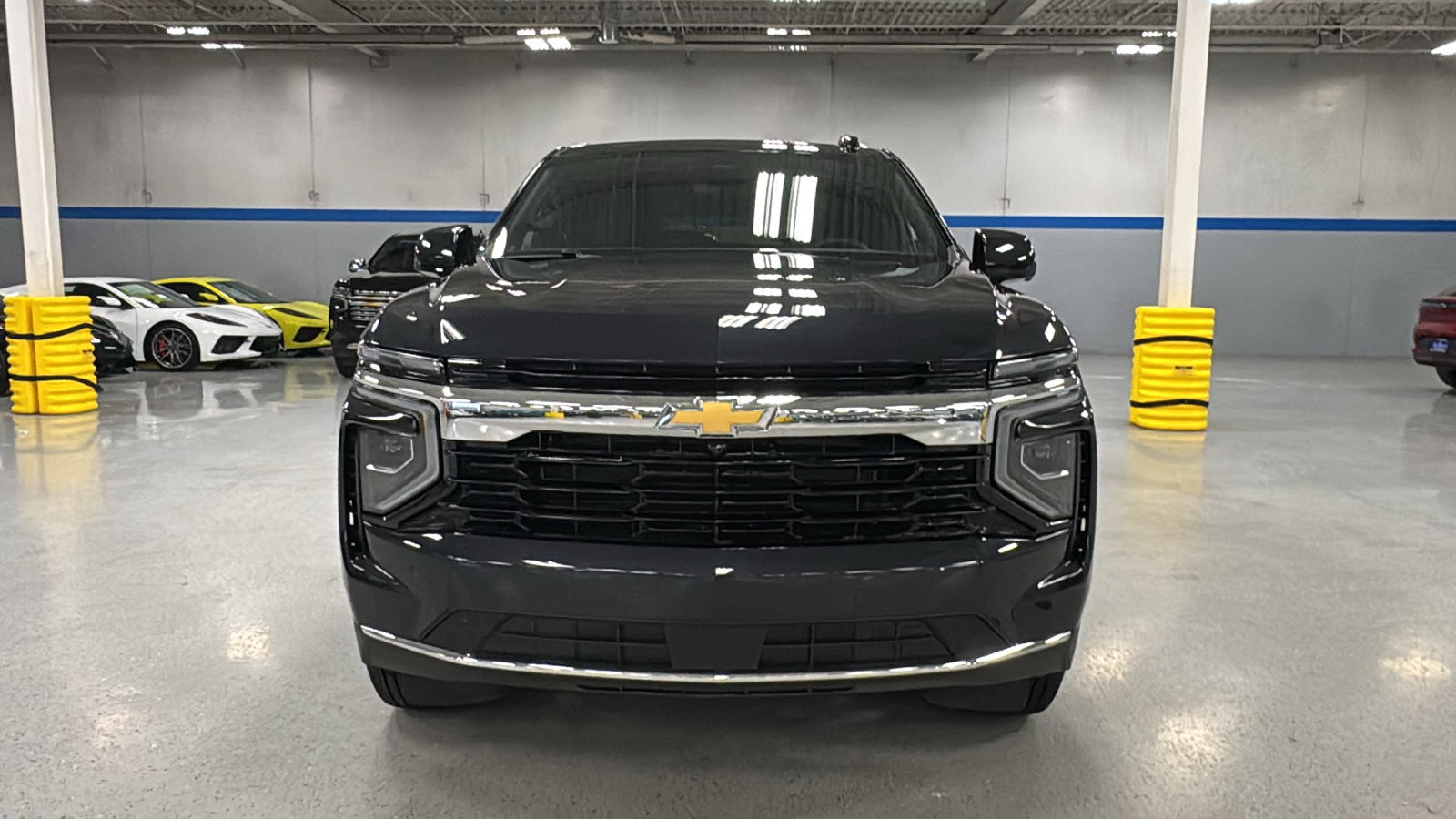 2025 Chevrolet Tahoe LS 20