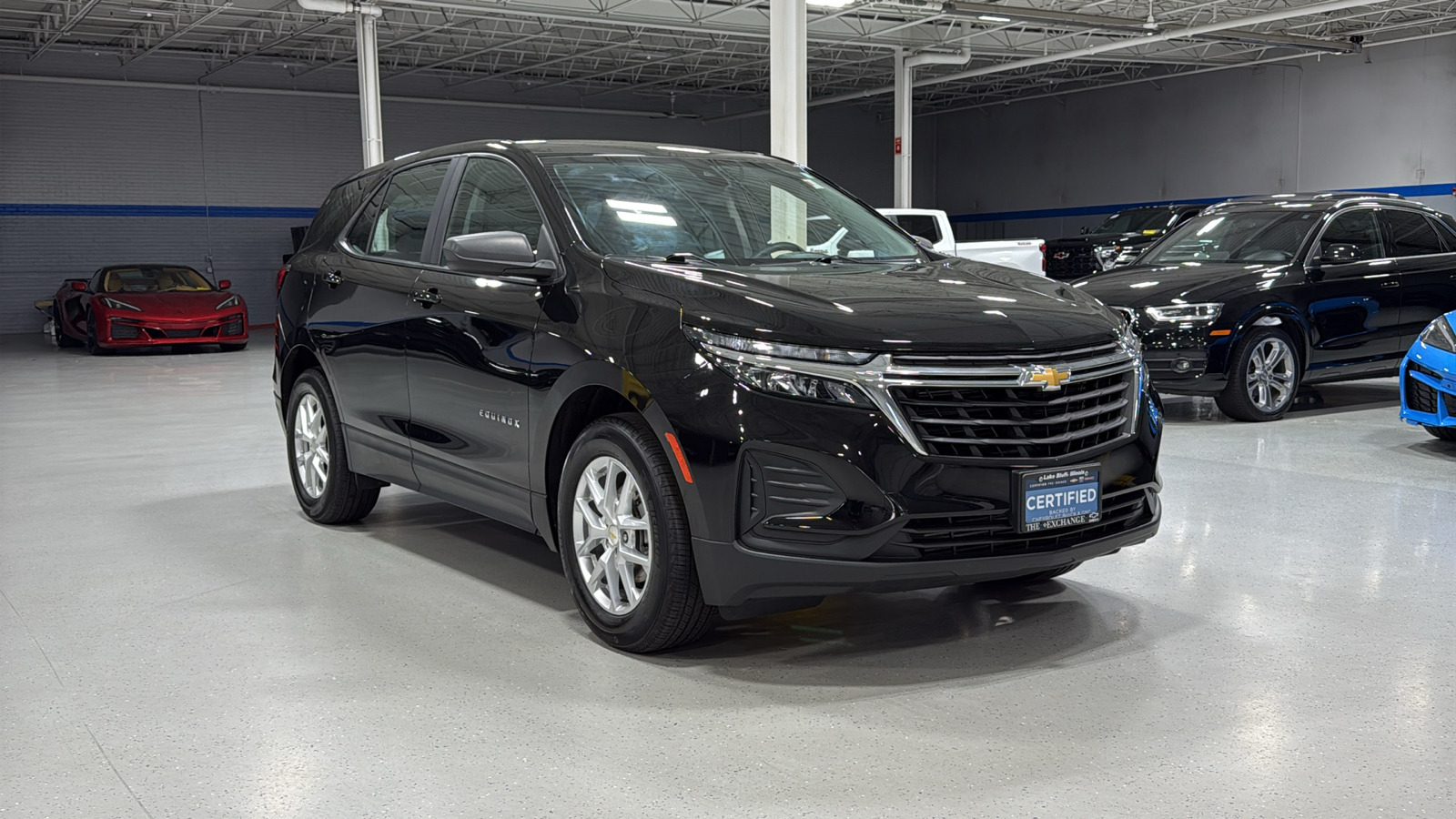 2022 Chevrolet Equinox LS photo 2