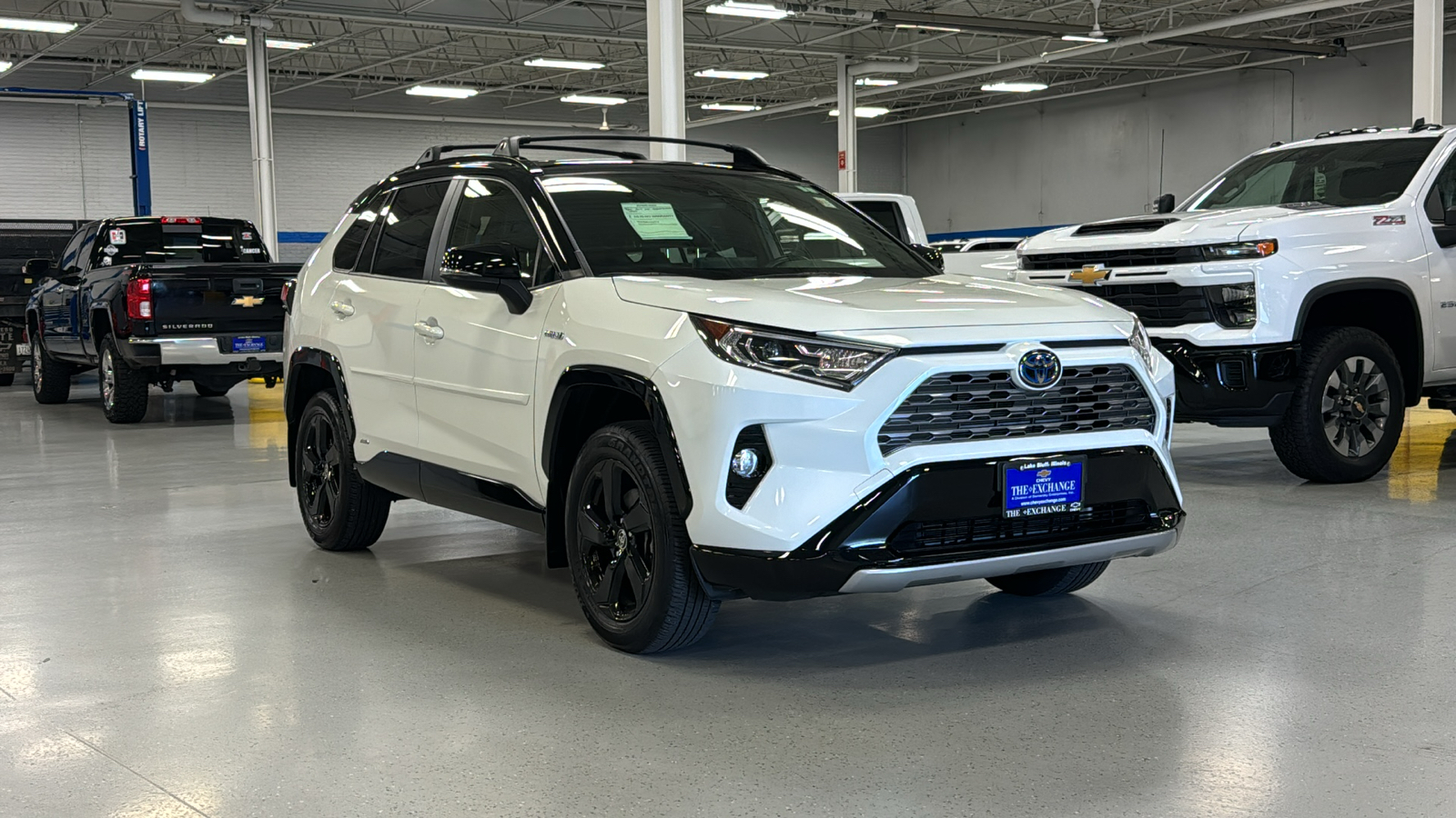 2021 Toyota RAV4 Hybrid XSE 1