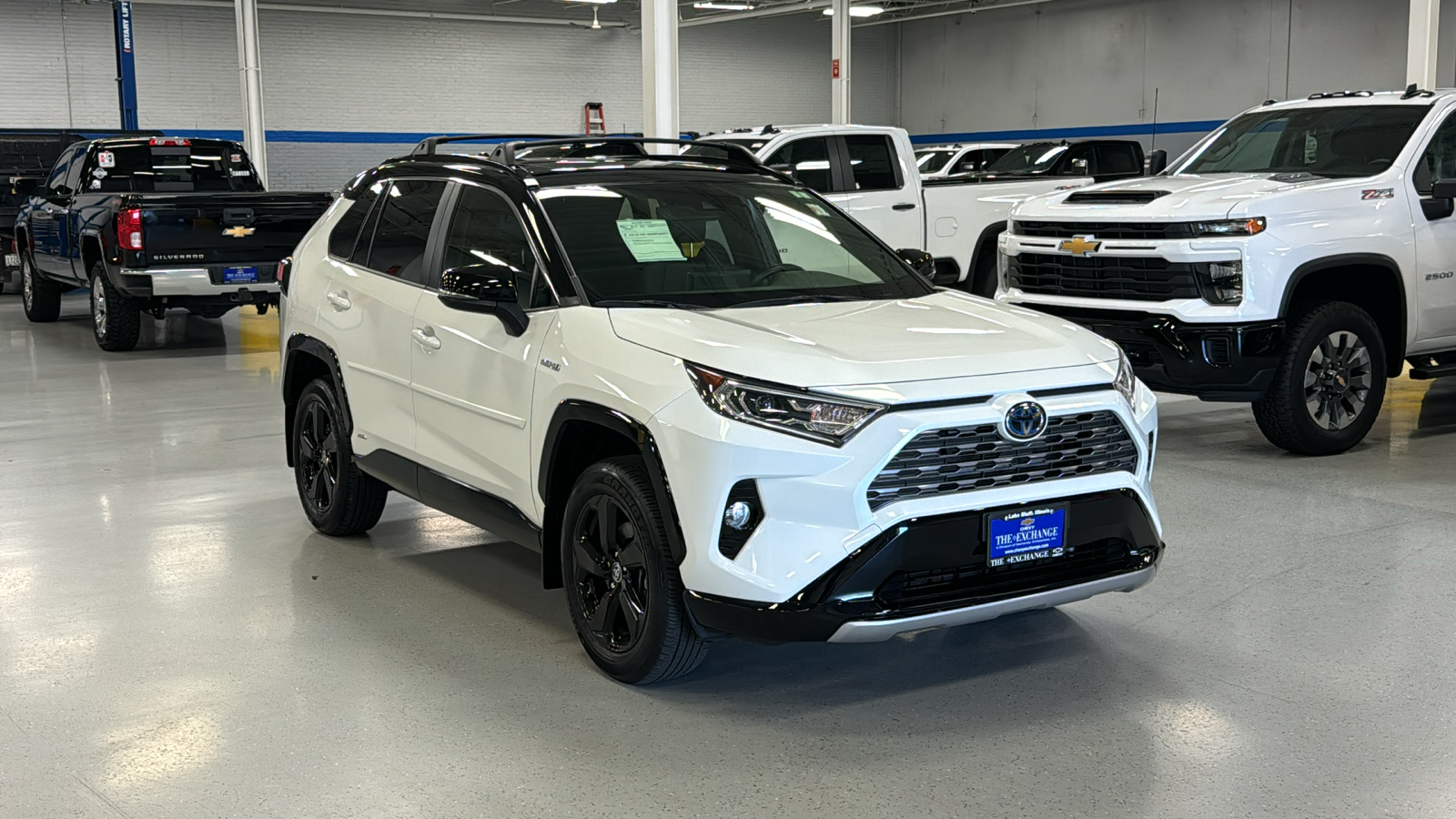 2021 Toyota RAV4 Hybrid XSE 2