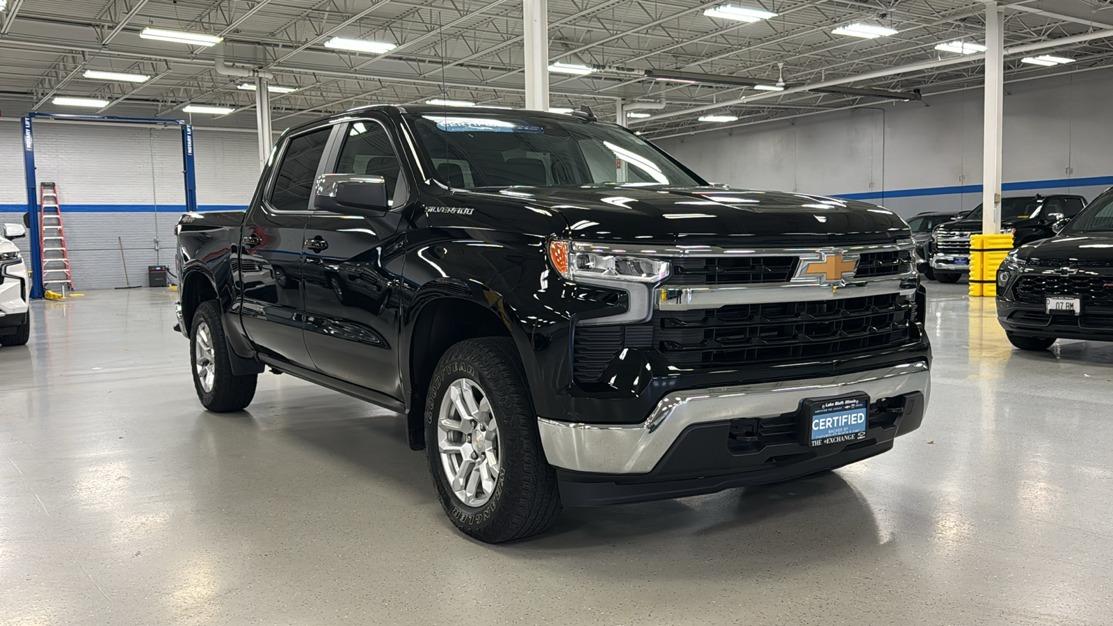 2023 Chevrolet Silverado 1500 LT 1