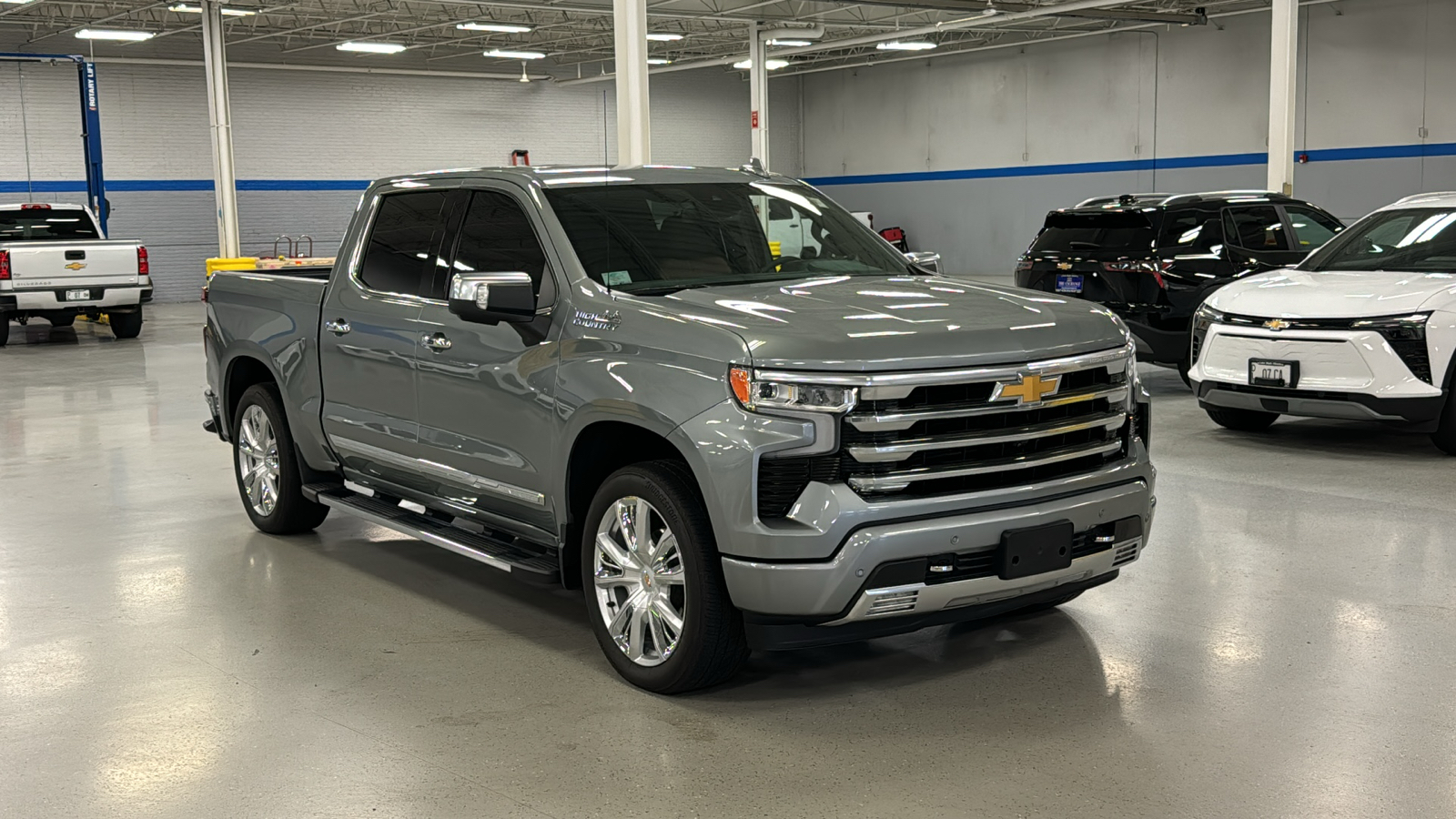 2023 Chevrolet Silverado 1500 High Country 2