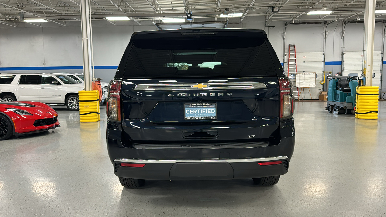 2021 Chevrolet Suburban LT 5