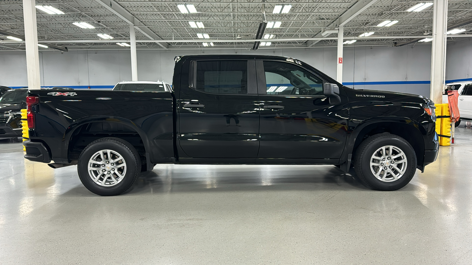 2022 Chevrolet Silverado 1500 WT 3