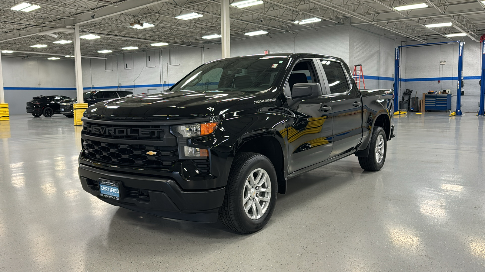 2022 Chevrolet Silverado 1500 WT 17