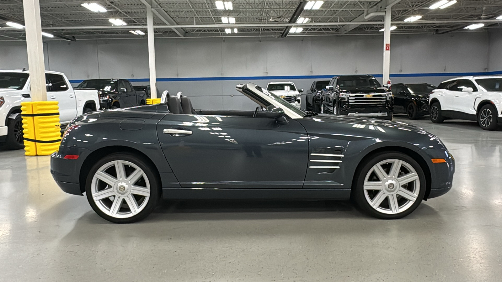 2008 Chrysler Crossfire Limited 4