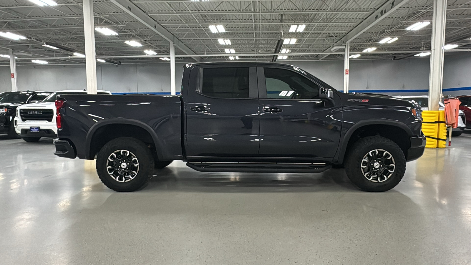 2022 Chevrolet Silverado 1500 ZR2 5