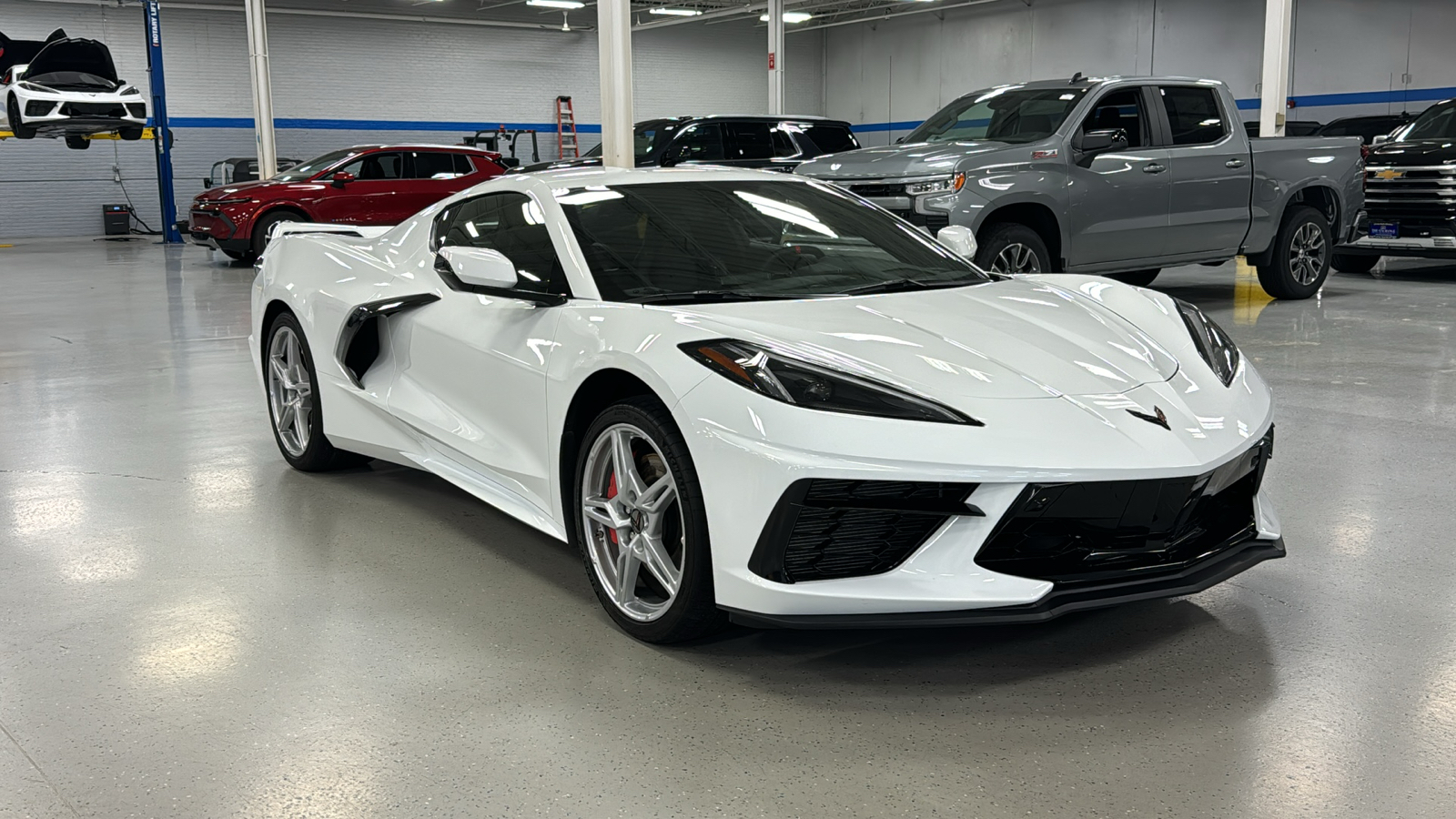 2023 Chevrolet Corvette Stingray 3