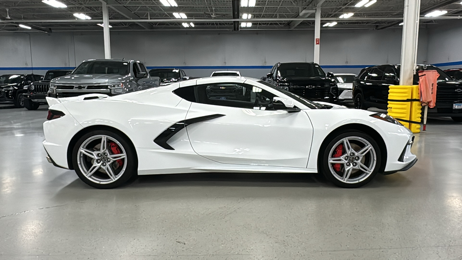 2023 Chevrolet Corvette Stingray 4