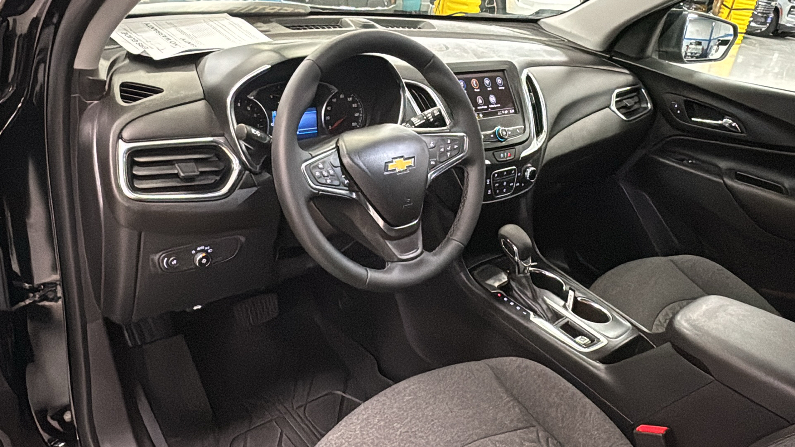 2024 Chevrolet Equinox LT 8