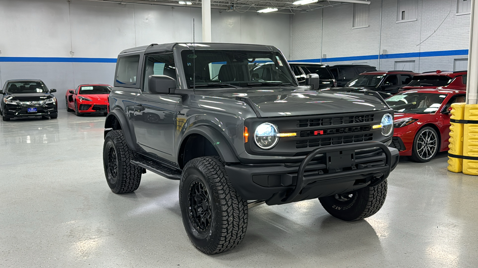 2021 Ford Bronco Base 2