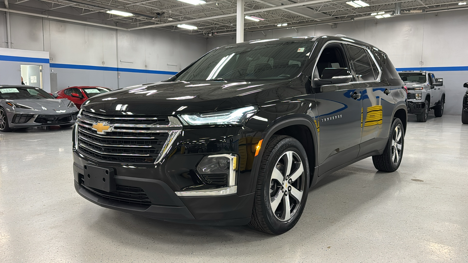 2022 Chevrolet Traverse LT Leather 17