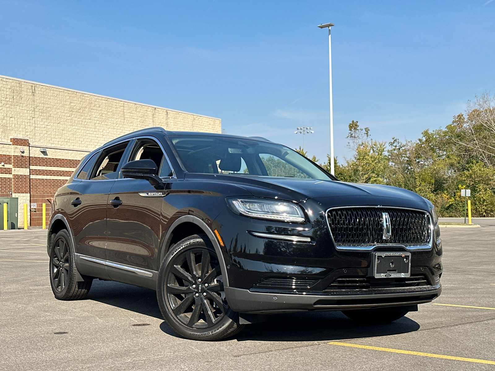 2023 Lincoln Nautilus Reserve 1