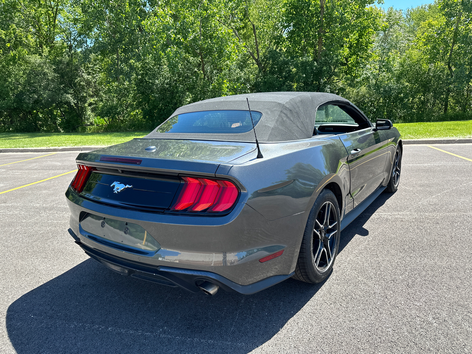 2018 Ford Mustang EcoBoost Premium 8