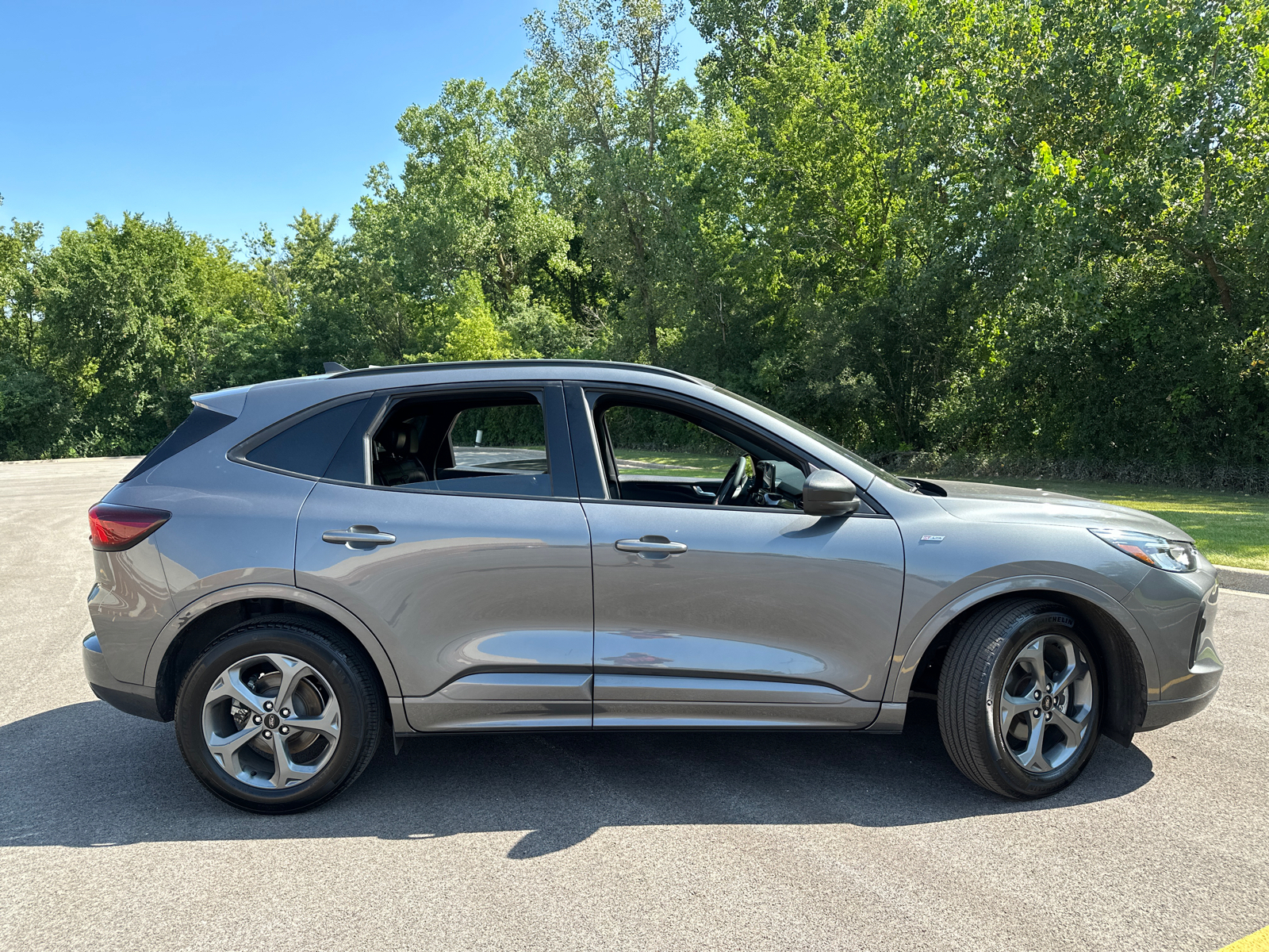 2023 Ford Escape ST-Line 9