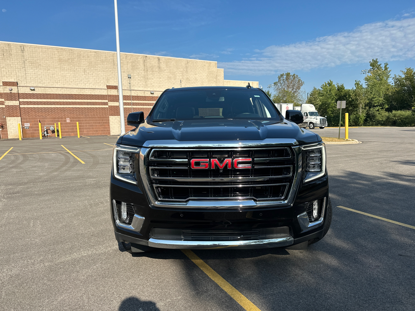 2023 GMC Yukon XL SLT 3