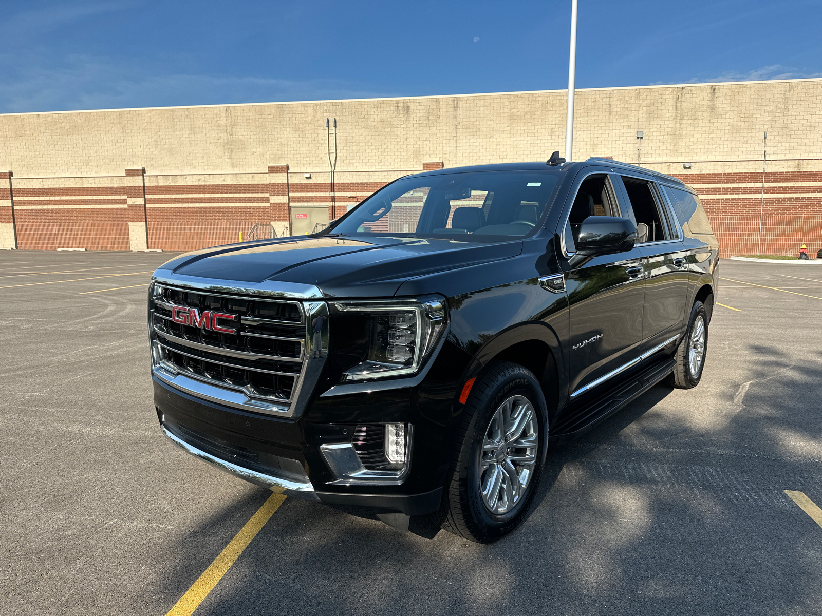 2023 GMC Yukon XL SLT 4