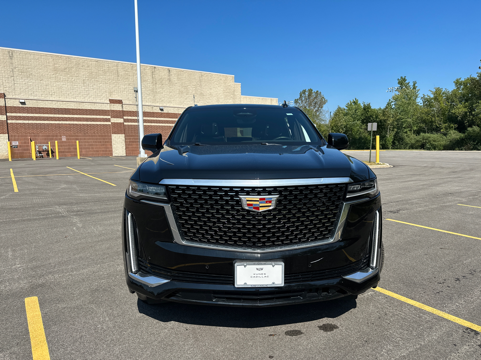 2023 Cadillac Escalade ESV 4WD Premium Luxury 3