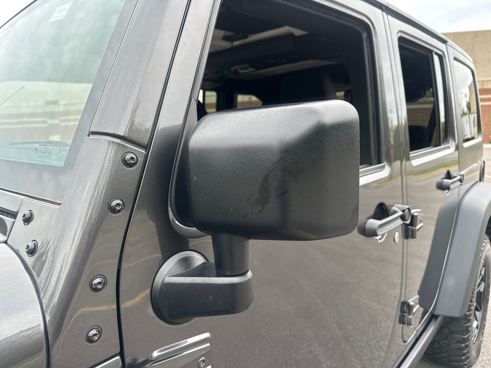 2016 Jeep Wrangler Unlimited Sport 12