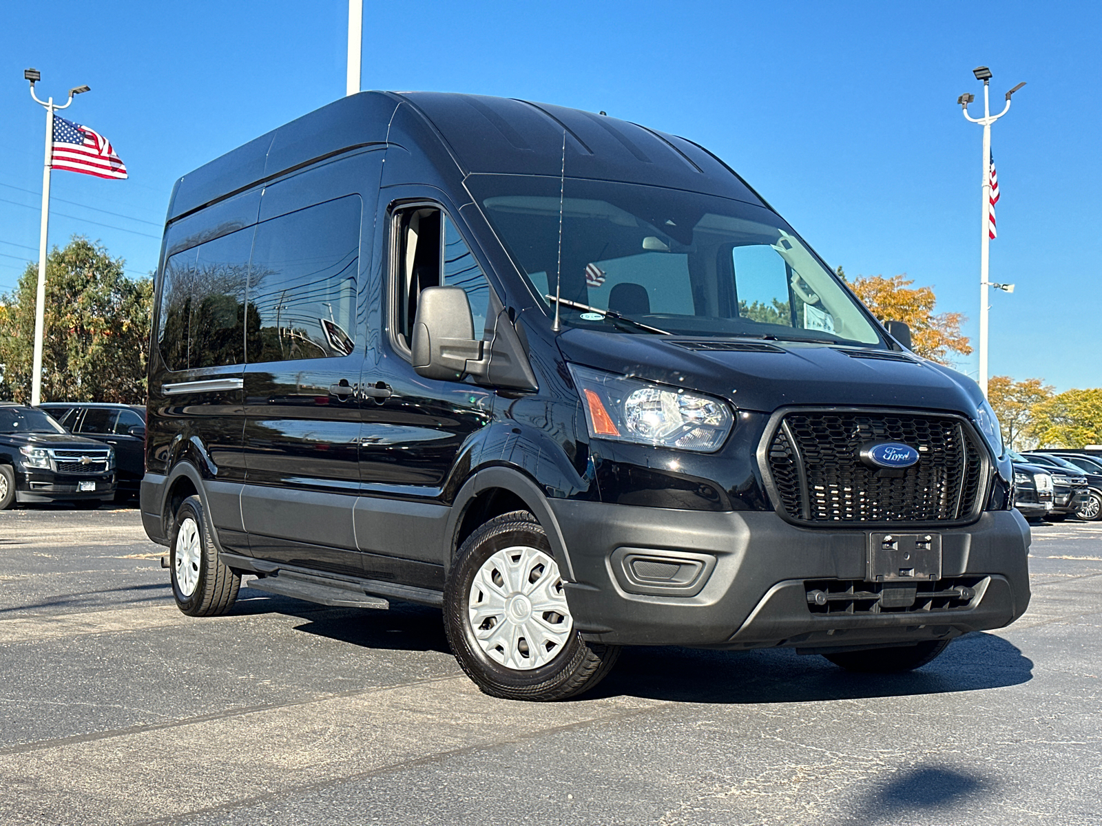 2023 Ford Transit Passenger Wagon XL 1