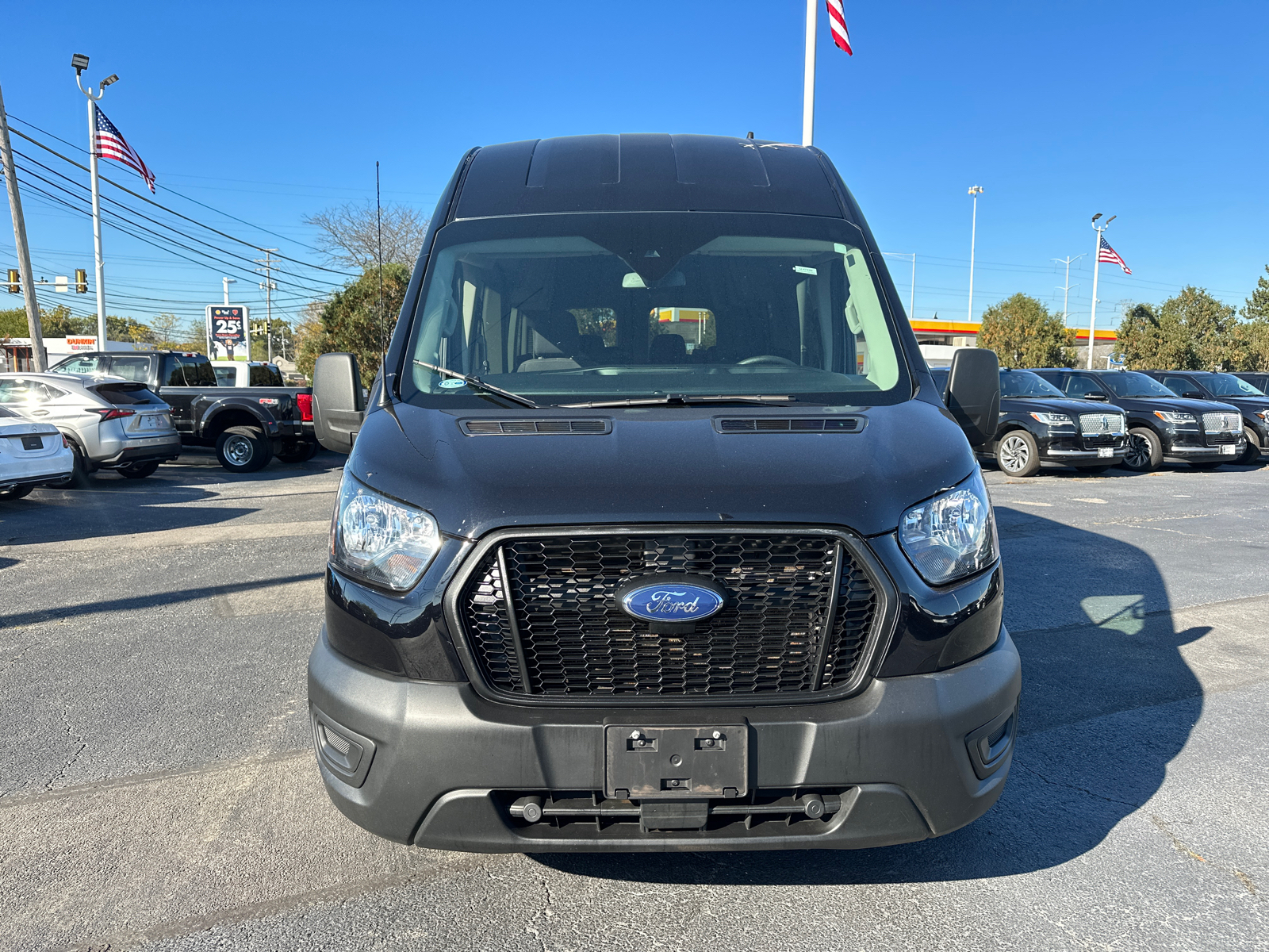 2023 Ford Transit Passenger Wagon XL 3