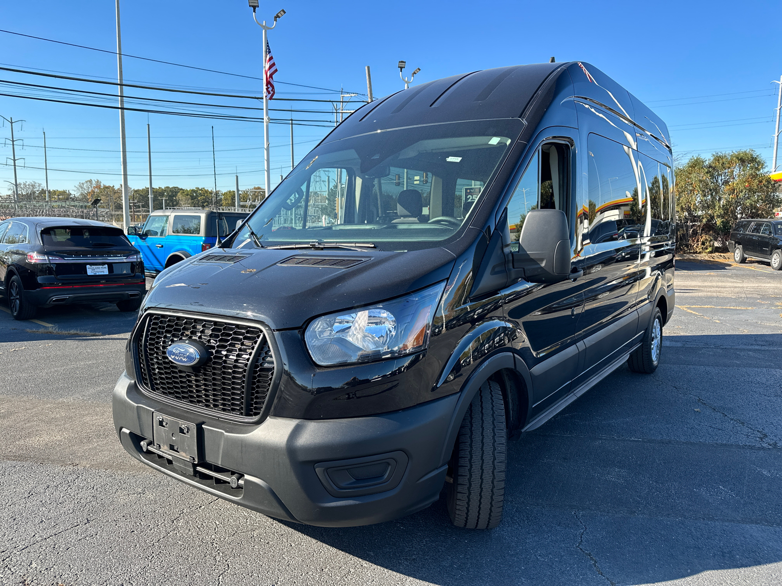 2023 Ford Transit Passenger Wagon XL 4