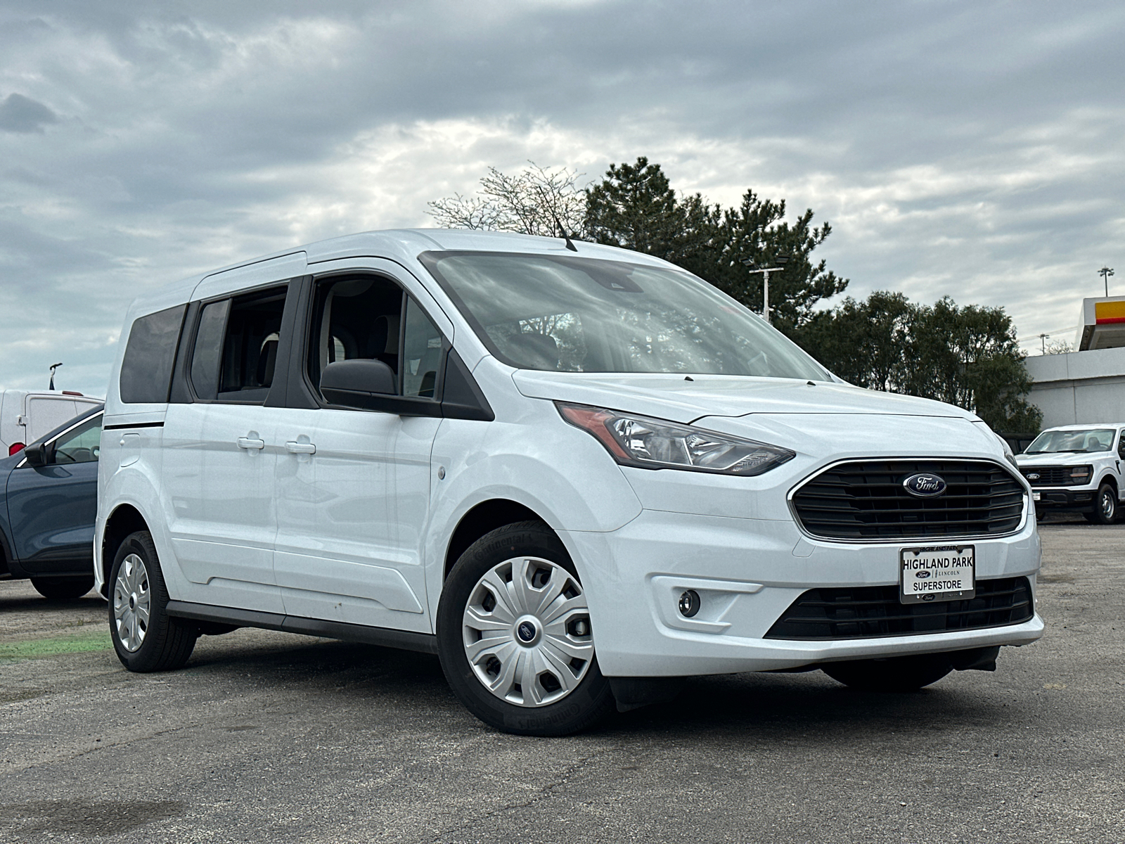 2023 Ford Transit Connect Wagon XLT 2