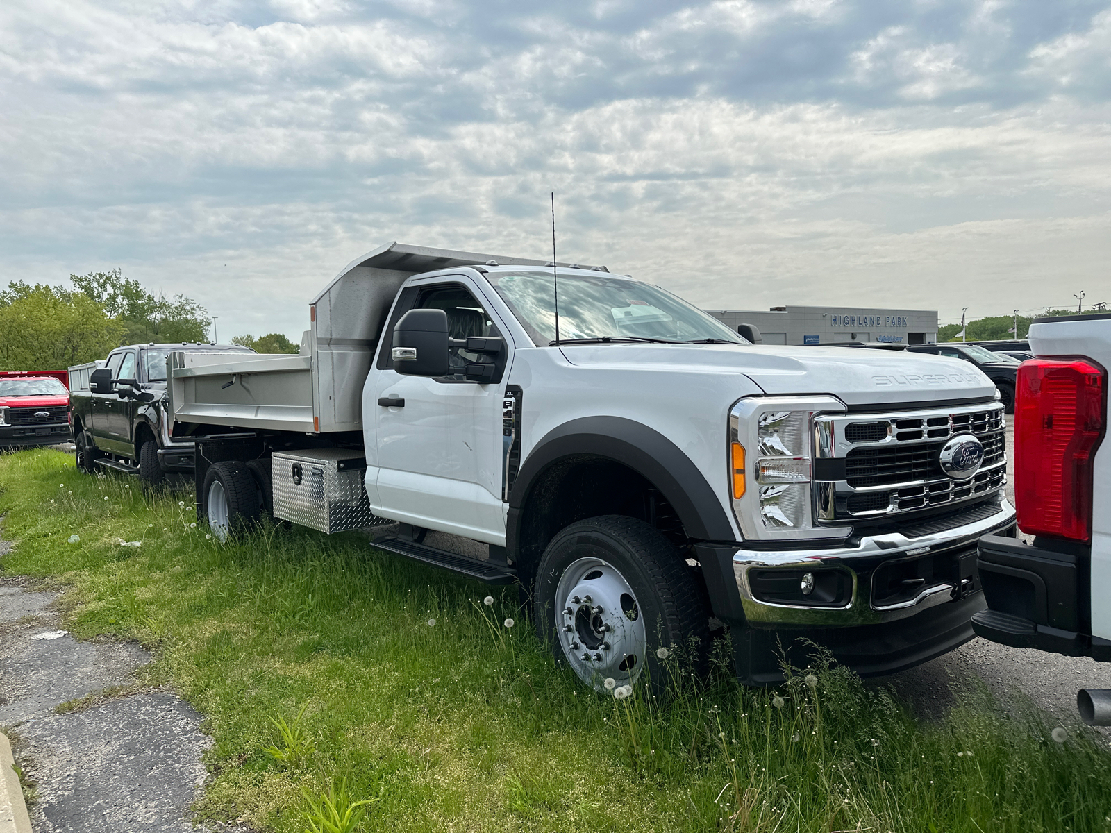 2023 Ford Super Duty F-450 DRW XL 9