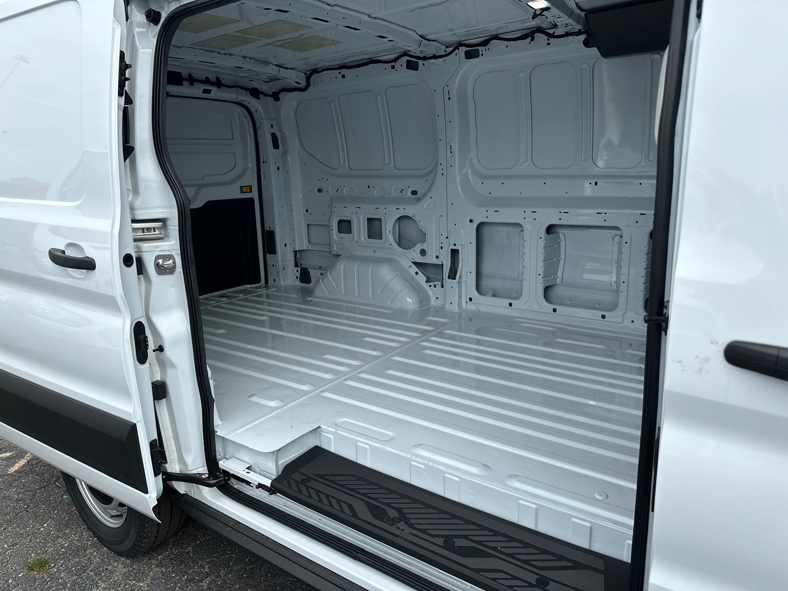 2024 Ford Transit Cargo Van  27